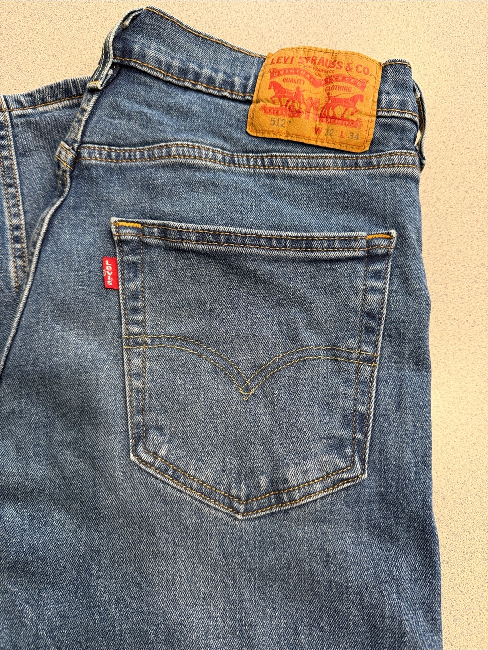 Levi's Men's Blue Straight Leg Jeans.                 512 W32 x L34